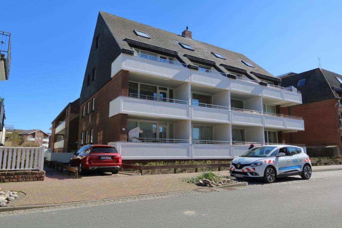 Schwalbe - Tripp Apartment